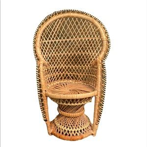 Vintage Wicker Peacock Chair - Natural and Black
